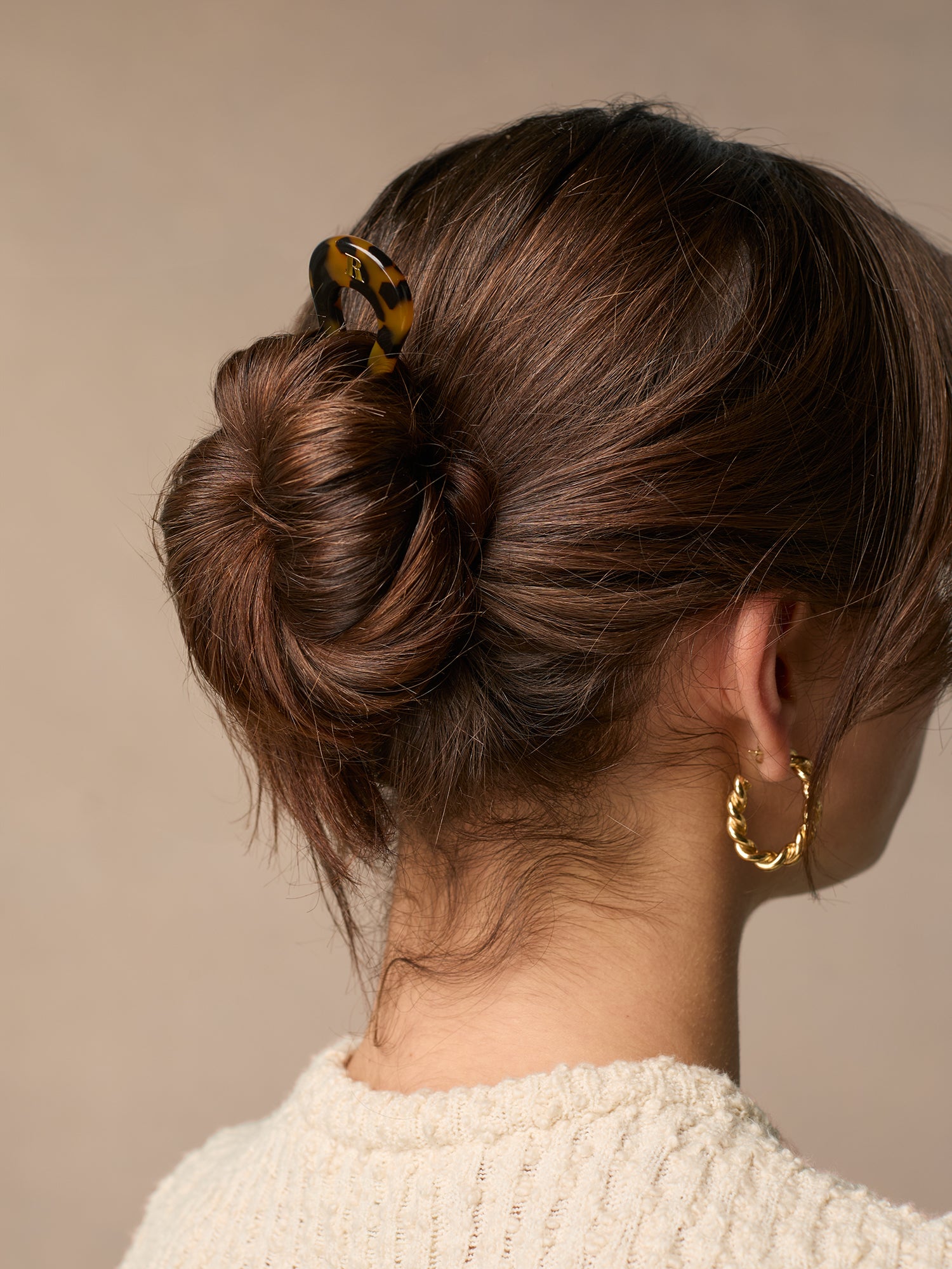 Die Chignon Brosche