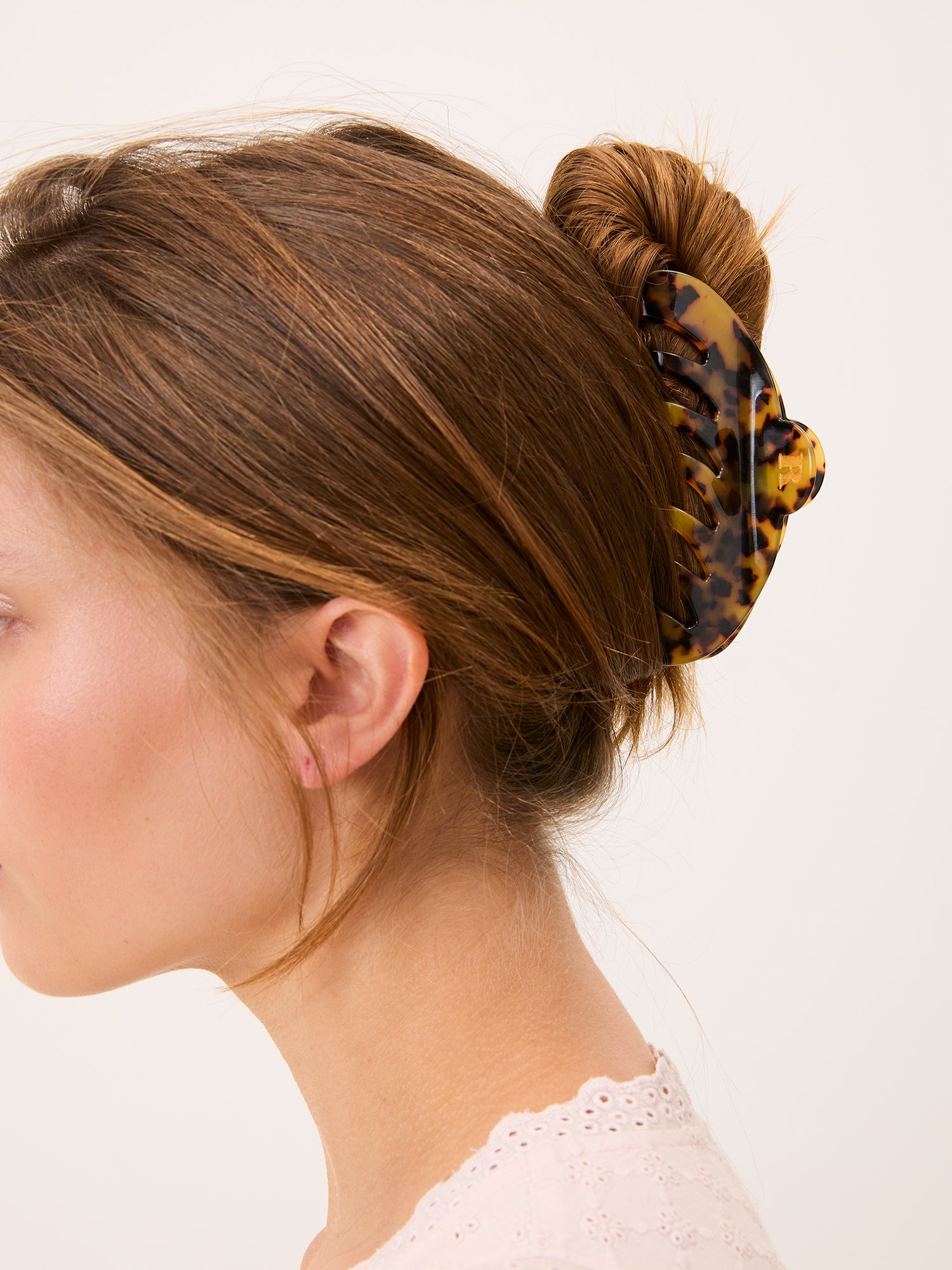 LOLITA hair clip