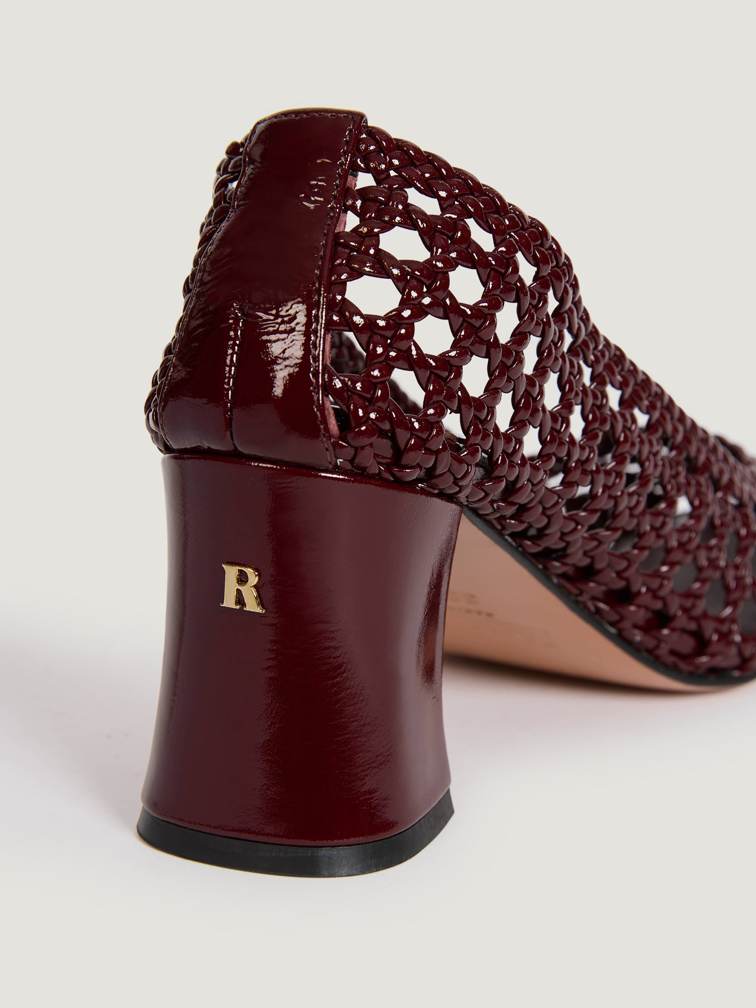 VENETIAN pumps